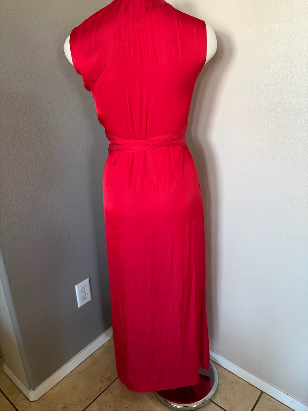 Zara Red Sleeveless Twist-Waist Maxi Dress - Picture 9 of 11
